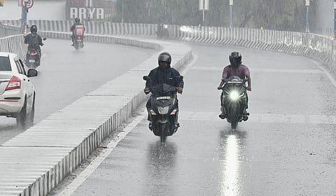 ஏப்.30 முதல் மே 2 வரை நீலகிரி, கோவை உள்ளிட்ட மாவட்டங்களில் கனமழை வாய்ப்பு