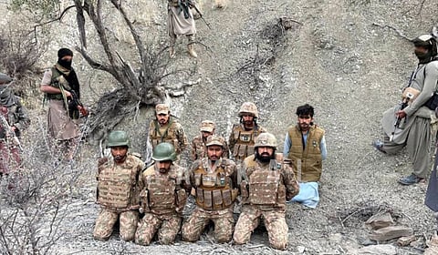 பாகிஸ்தான் பலுசிஸ்தானில் 10 நாட்களில் 27 தாக்குதல்கள் - 42 ராணுவ வீரர்கள் உயிரிழப்பு