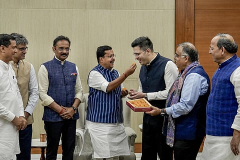 பாஜகவில் இணைந்த ஆம் ஆத்மி எம்பிக்கள்