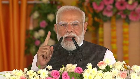 “உ.பி.யை இழிவுபடுத்தும் திமுகவுடன் சமாஜ்வாதி கட்சி கைகோத்துள்ளது” - பிரதமர் மோடி விமர்சனம்