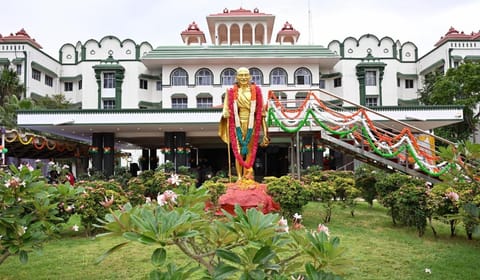 சாத்தான்குளம் வழக்கில் தூக்கு தண்டனை விதிக்கப்பட்ட 9 பேரும் ஜூன் 1-க்குள் மேல்முறையீடு செய்யலாம்: ஐகோர்ட்