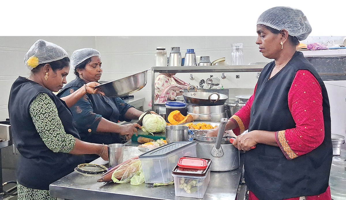 தொதல்... சொதி... தேங்காய்ப்பால் கஞ்சி... | இலங்கை உணவகம்