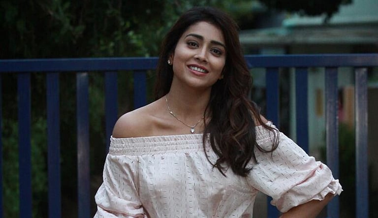 நடிகை ஸ்ரேயா பெயரில் மோசடி முயற்சி