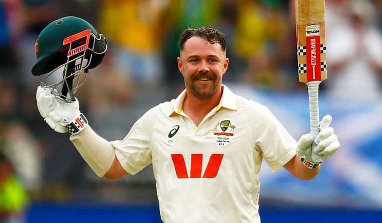 நொந்து நூலான இங்கிலாந்து - ஹெட் சரவெடி சதத்தில் ஆஸ்திரேலியா இரண்டே நாளில் வெற்றி!