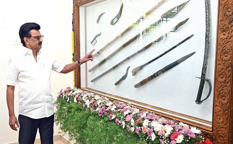 வாக்காளர் பட்டியலில் பெயர் இருப்பதை உறுதி செய்து கொள்ளுங்கள்: முதல்வர் வேண்டுகோள்