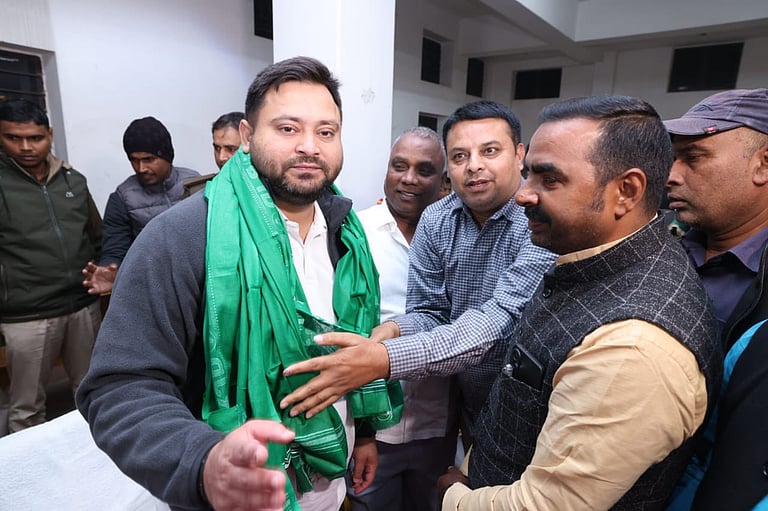 பிஹாரில் மெகா கூட்டணியின் சட்டமன்ற தலைவராக தேஜஸ்வி யாதவ் தேர்வு