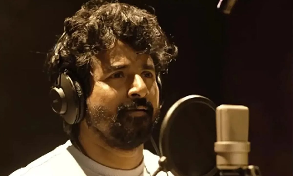 ‘பராசக்​தி’ டப்​பிங்கை தொடங்கினார் சிவ​கார்த்​தி​கேயன்