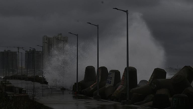 டிட்வா புயலால் 3 பேர் பலி: தமிழக அரசு தகவல்