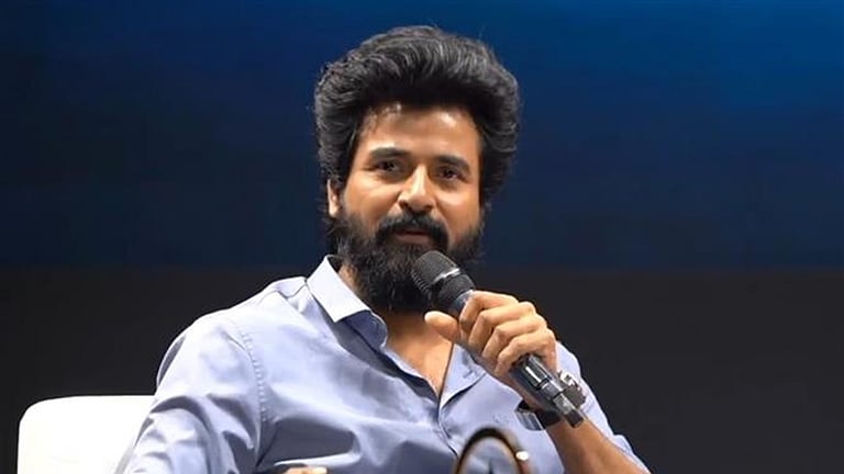 சமூக வலைதளத்தைப் பார்த்தாலே பயம் - சிவகார்த்திகேயன்