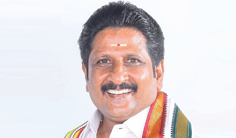 சிட் பண்ட் நடத்தி பண மோசடி: காங்கிரஸ் நிர்வாகி கைது