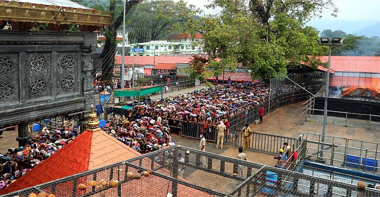 சபரிமலையில் தினமும் கூடுதலாக 10,000 பக்தர்களை அனுமதிக்க முடிவு