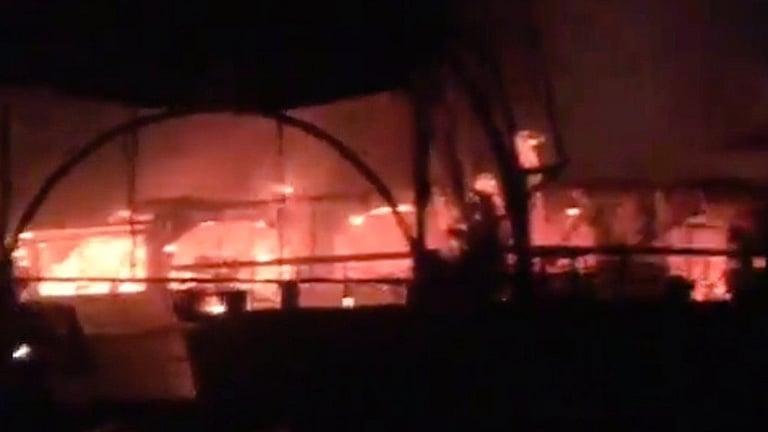 கோவா நைட் கிளப்பில் பயங்கர தீ விபத்து... 23 பேர் உடல் கருகி பலி