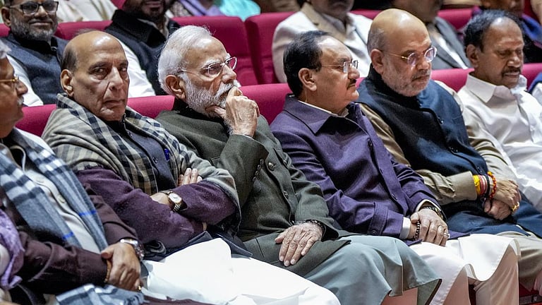 “மக்களுக்கு சட்டங்கள் சுமையாக இருக்கக் கூடாது!” - என்டிஏ எம்.பி.க்கள் கூட்டத்தில் பிரதமர் மோடி பேச்சு