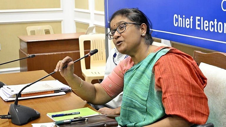 எஸ்ஐஆர் பணிக்காக 4 பார்வையாளர்கள் நியமனம்: தமிழகத் தலைமை தேர்தல் அதிகாரி தகவல்