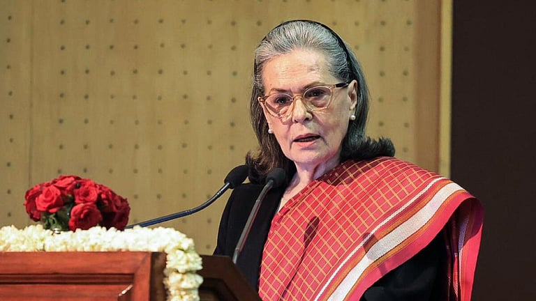 “வந்தே மாதரம்... ஜெய் ஹிந்த்...” - பிறந்த நாளில் சோனியா காந்தி பகிர்வு