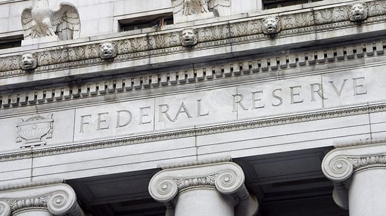 வட்டியை குறைத்தது அமெரிக்க மத்திய வங்கி