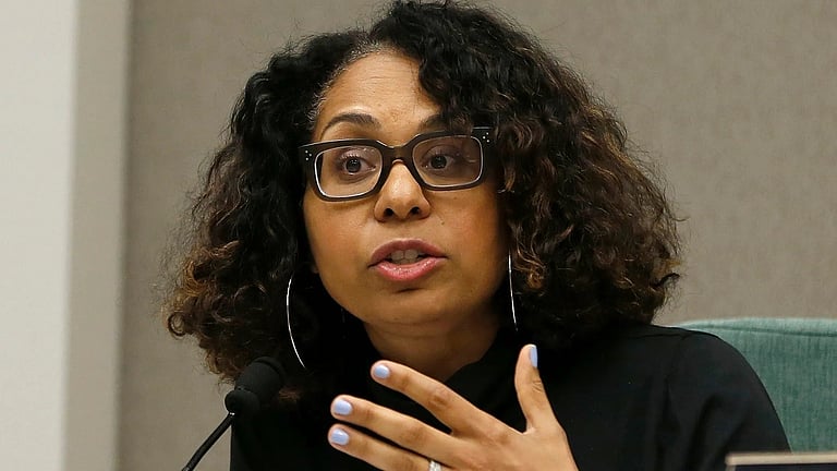 ‘ட்​ரம்ப் தனது போக்கை மாற்றாவிட்டால் இந்​தி​யா​வின் நட்புறவை இழக்க நேரிடும்’ - சிட்னி காம்​லாகர் எச்சரிக்கை