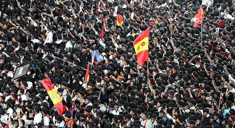 கட்சிப் பொதுக் கூட்டங்கள், ரோடு ஷோக்களுக்கான இறுதி வழிகாட்டு நெறிமுறைகள்: ஜன.5-க்குள் வெளியிட அரசுக்கு ஐகோர்ட் உத்தரவு