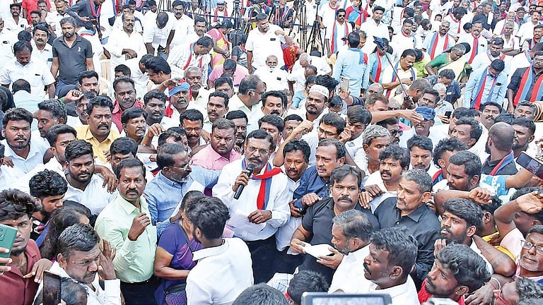 “சீமானும் விஜய்யும் ஆர்எஸ்எஸ் கையாட்கள் என்பது அம்பலமாகி விட்டது” - திருமாவளவன்