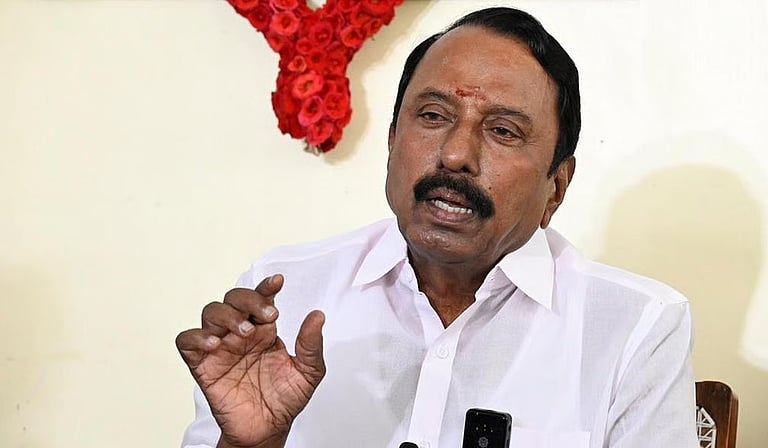 “அதிமுகவில் இருந்து பலரும் தவெகவில் இணைய இருக்கிறார்கள்” - செங்கோட்டையன் சூசகம்!
