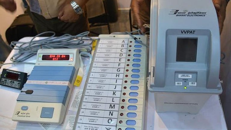 இவிஎம் இயந்திரங்கள்  நம்பகமானதா? கர்நாடக  அரசின் சர்வே என்ன சொல்கிறது ?
