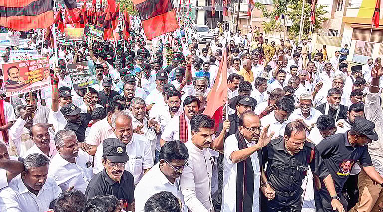 திருச்சியில் இருந்து மதுரைக்கு சமத்துவ நடைபயணம் தொடங்கினார் வைகோ