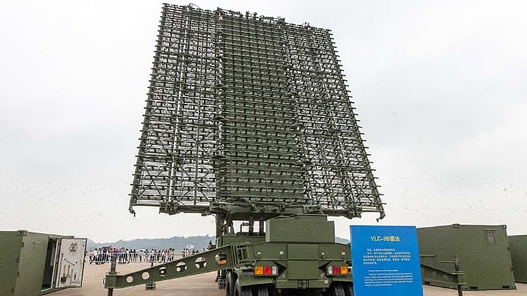 அமெரிக்க போர் விமானங்களை தடுக்க முடியவில்லை - வெனிசுலாவில் சீன ரேடார், ஆயுதங்களுக்கு தோல்வி