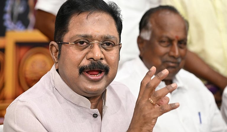 “வசூல் வேட்டை நடத்தும் ஆம்னி பேருந்துகள் மீது நடவடிக்கை எடுப்பீர்” - தினகரன்