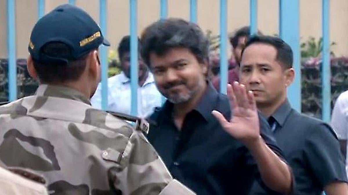 டெல்லி | சிபிஐ அதிகாரிகள் முன் மீண்டும் விசாரணைக்கு ஆஜரான விஜய்