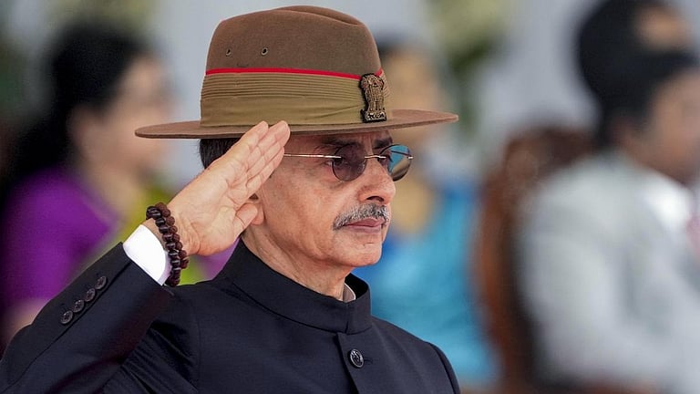 ஆளுநர் அளித்த தேநீர் விருந்து: திமுக கூட்டணிக் கட்சிகள் புறக்கணிப்பு