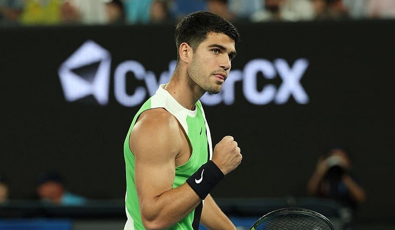 ஆஸ்​திரேலிய ஓபன் டென்னிஸ்: அரை இறுதிக்கு முன்​னேறி​னார் அல்​க​ராஸ்!