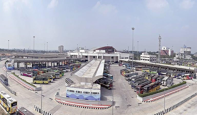 தொடர் விடுமுறை.... 1,005 சிறப்பு பேருந்துகள் இயக்கம்