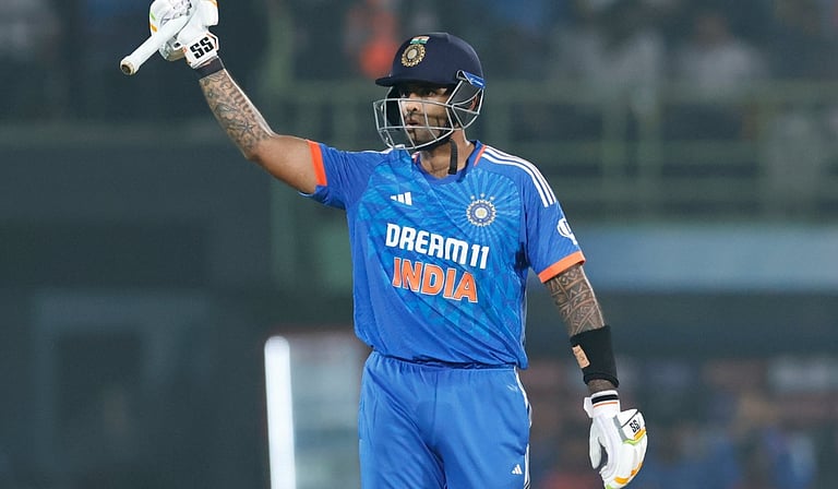 ஐசிசி டி20 தரவரிசை​யில் சூரியகுமார் யாதவுக்கு 7-வது இடம்