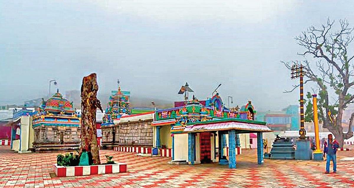 பூம்பாறை குழந்தை வேலப்பர் கோயில்