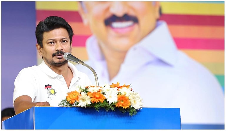 எந்த மிரட்டலையும் எதிர்கொள்ள கருப்பு சிவப்பு படை தயாராக உள்ளது... உதயநிதி ஸ்டாலின் சவால்