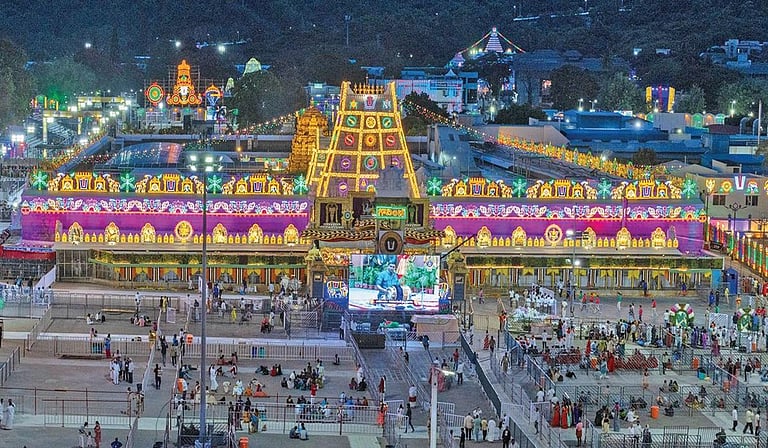 டிச.30, 31 மற்றும் ஜன.1-ம் தேதிகளில் டிக்கெட்டுகள் இருந்தால் மட்டுமே திருப்பதியில் தரிசனம்