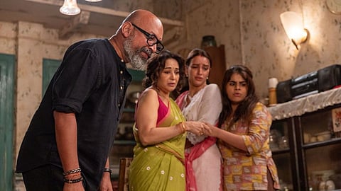 Director Suresh Triveni with Madhuri Dixit, Triptii Dimri, and Dharna Durga in the Netflix film Maa Behen