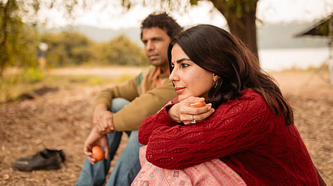 Kirti Kulhari in 'Kinaare'