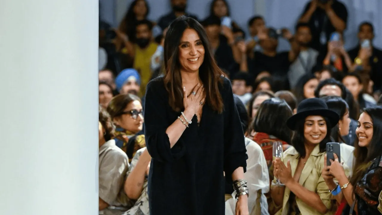 AK|OK by Anamika Khanna closed day one at Lakmē Fashion Week X FDCI.