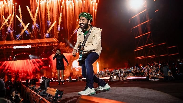 Arijit Singh Announces Nine-City India Tour in 2027 After Playback ...