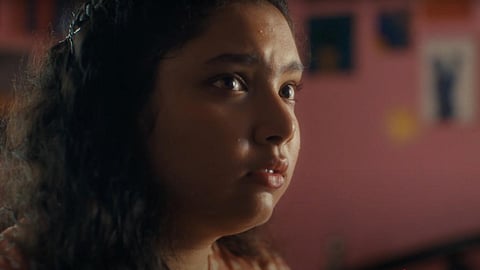 ‘Kuchar’ follows the moment an adolescent girl begins to understand her body as something that belongs to her. 