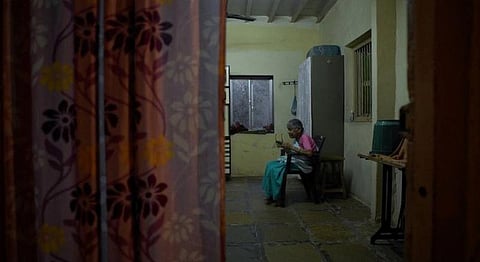 HG Streams: A Documentary Capturing The Terrible Space Crunch In Mumbai's Cheap Housing