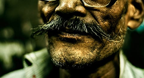 BEAUTIFUL STRUGGLE : INDIA BY TRAIN 