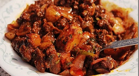 31 Best Places For A Budget Meal In Bandra & What To Get At Each [Neighbourhood Guide] 