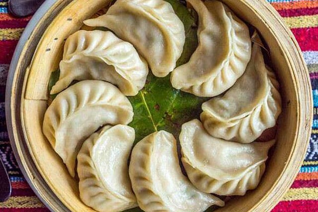 Mashhurlarning yalangoch fotosuratlari