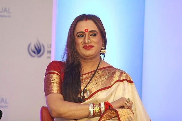 Askar kazarmasida jinsiy aloqa video