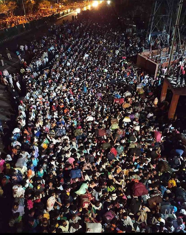 India’s Poor Migrant Workers’ Long Walk Back Home From Big Cities