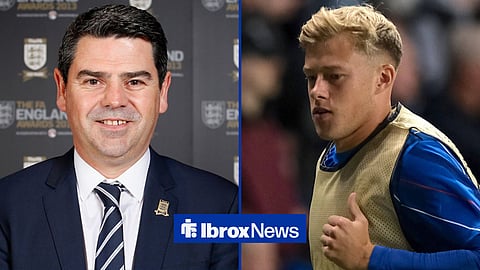 Ex-Rangers CEO candidate Adrian Bevington and Connor Barron warming up for Rangers