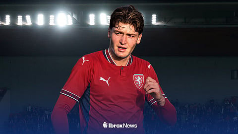 Ryan Naderi in Czechia kit looking forward after first call-up