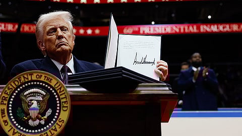 Trump signs order designating English as US official language